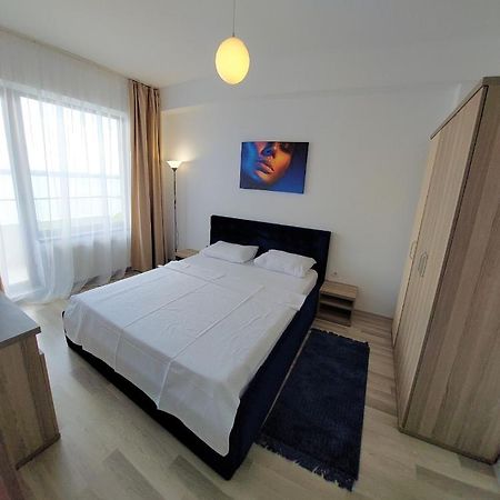 North Club Apartments Mamaia Buitenkant foto