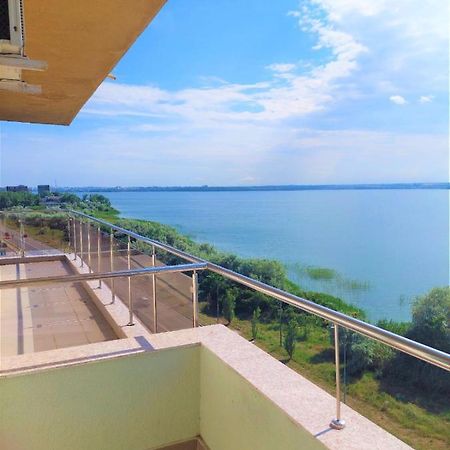North Club Apartments Mamaia Buitenkant foto
