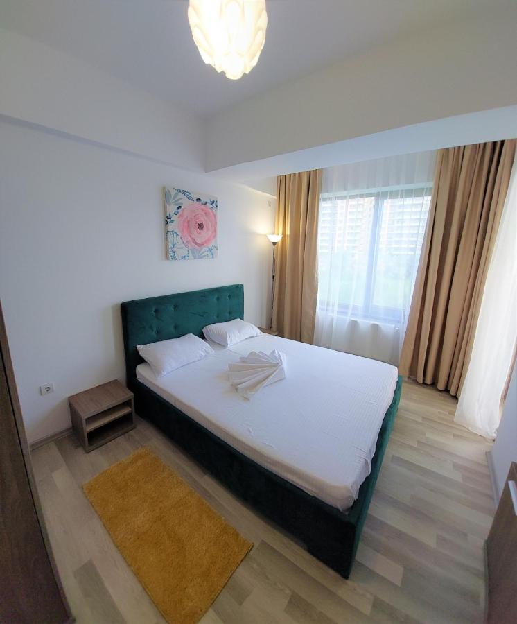 North Club Apartments Mamaia Buitenkant foto