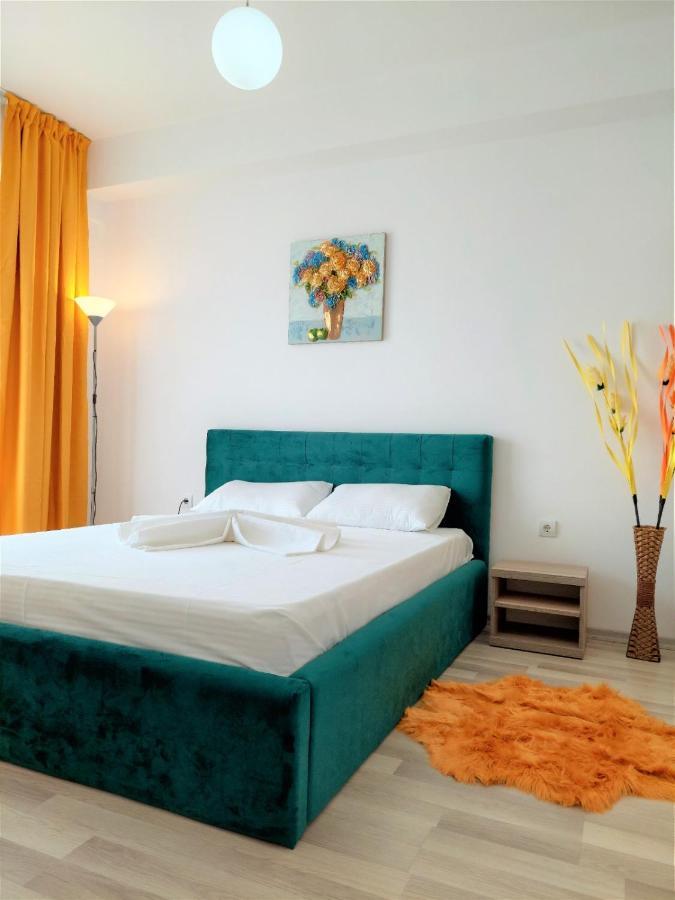 North Club Apartments Mamaia Buitenkant foto